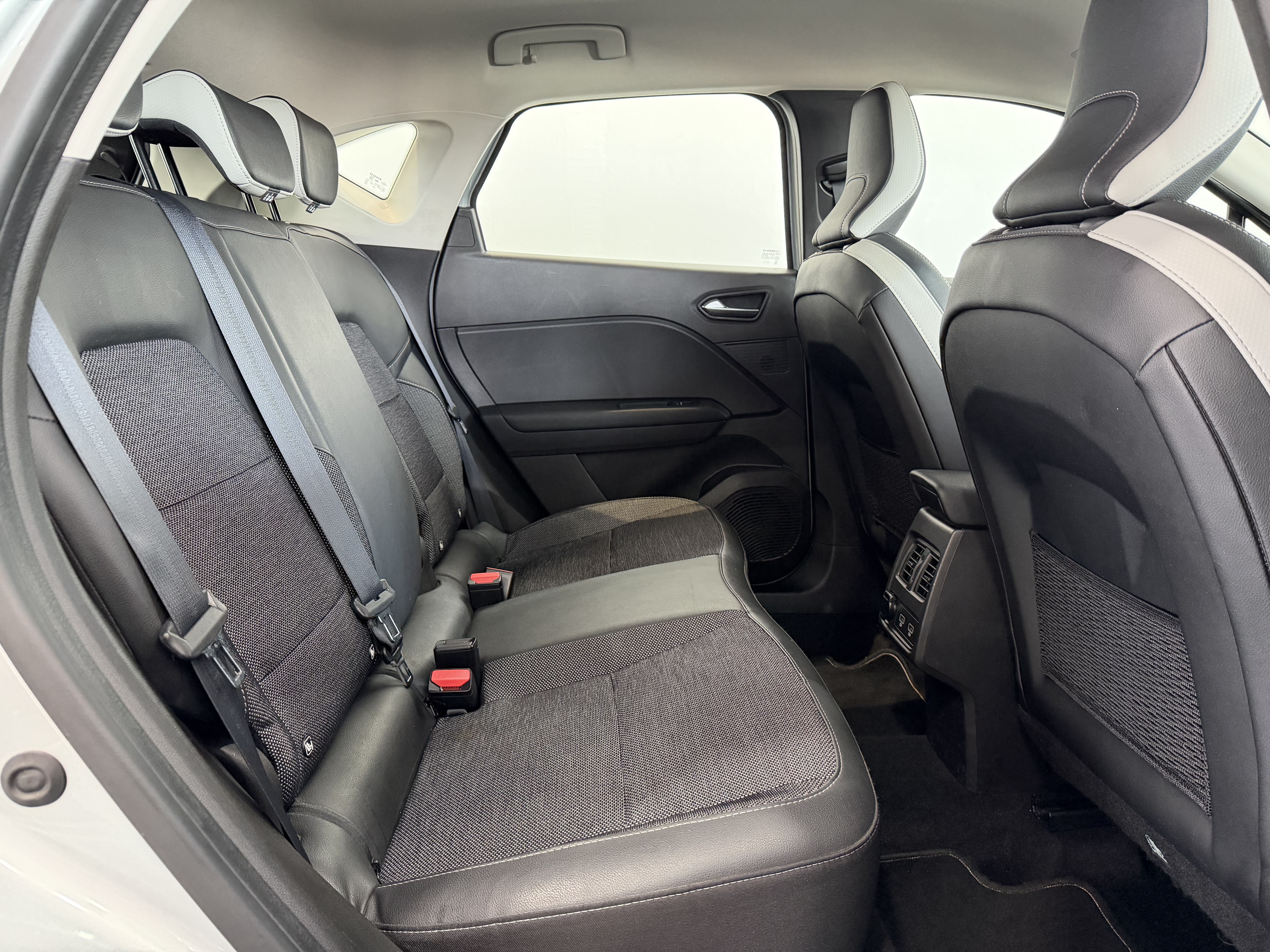 Renault Captur Captur Zen TCe 130cv. foto 17