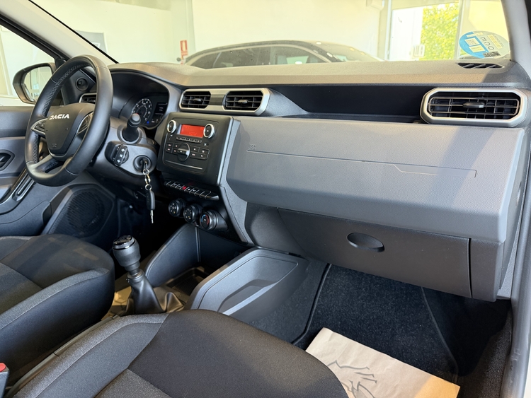 Dacia Duster Duster Essential TCE 74kW100CV ECOG 4X2 foto 19