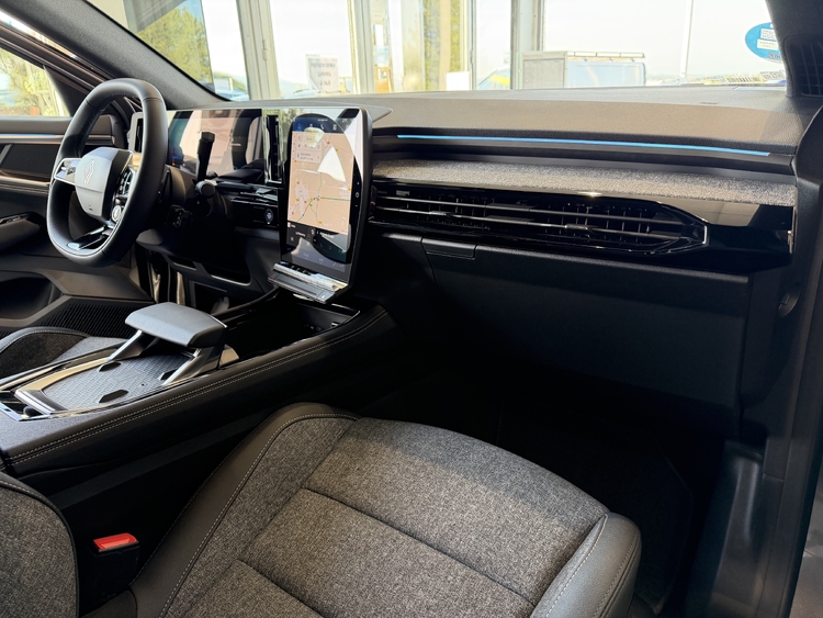 Renault Austral Techno ETech Full Hybrid 200cv. foto 20